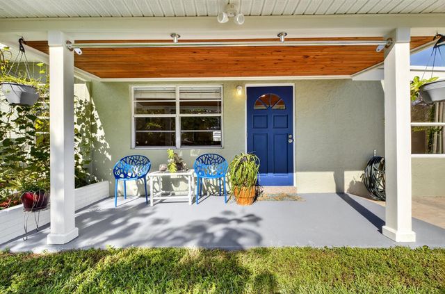 2108 Donald Avenue, Fort Pierce, FL 34946