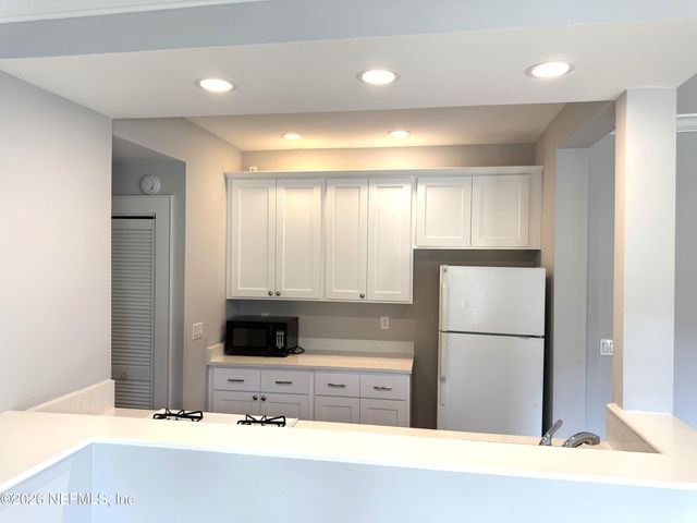 1736 NALDO Avenue 1736, Jacksonville, FL 32207