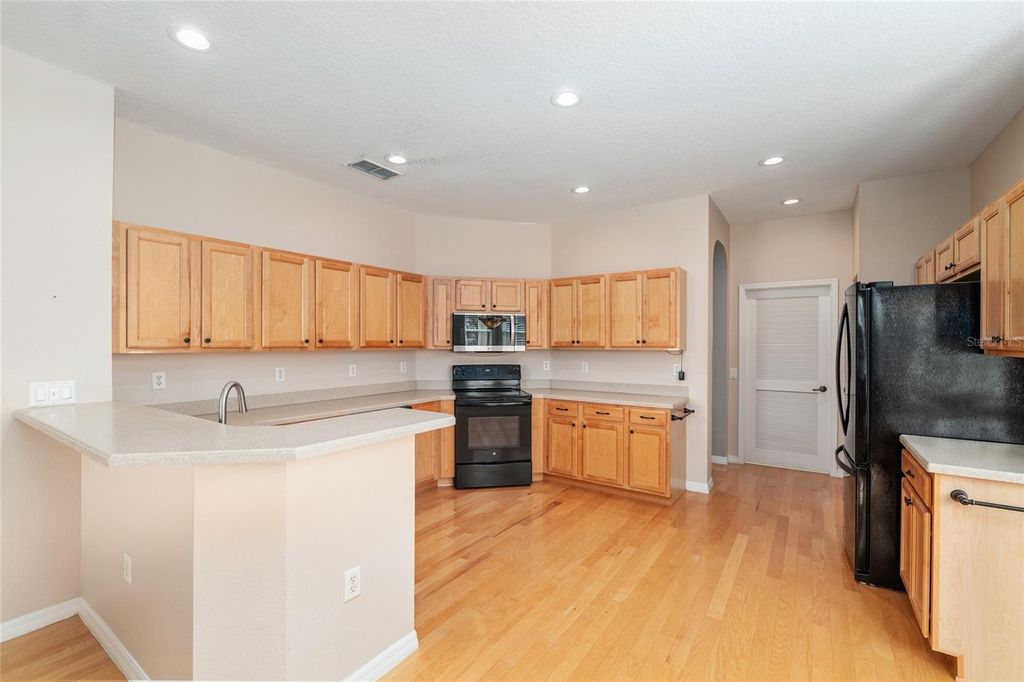 Image 20 of property listing at 7790 SW 80TH PL ROAD, Ocala, FL 34476