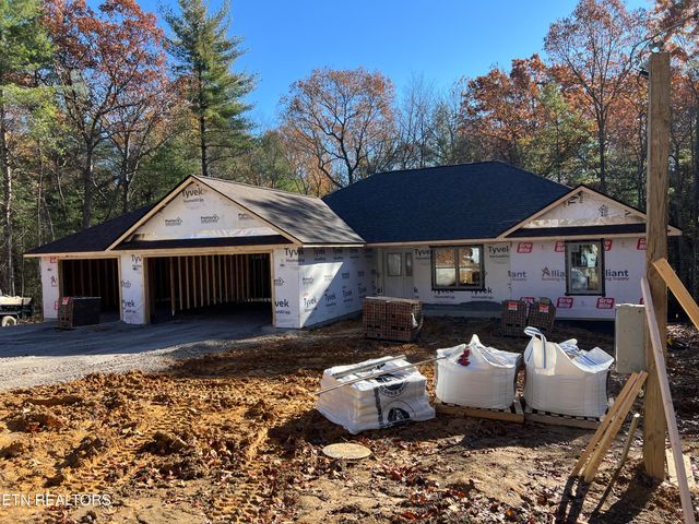 183 Natchez Circle, Crossville, TN 38558