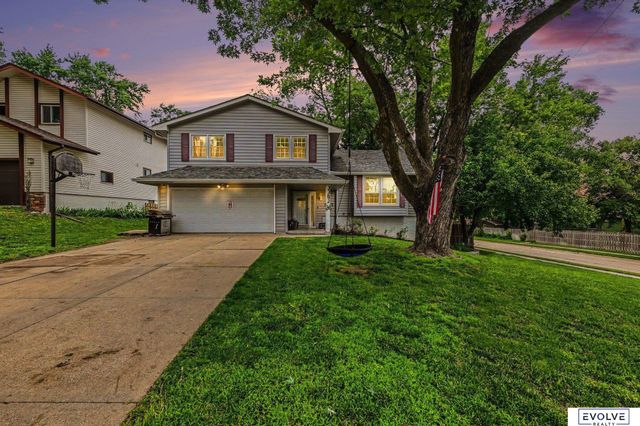 3302 Daniell Street, Bellevue, NE 68123