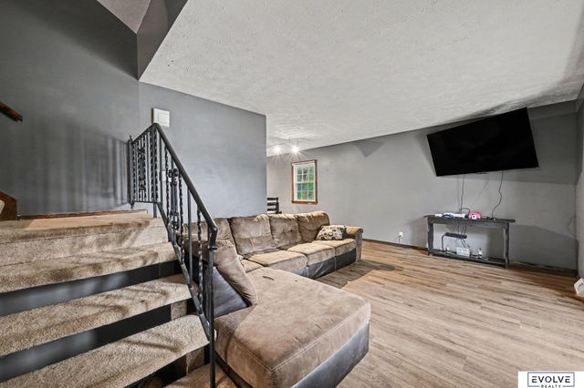 3302 Daniell Street, Bellevue, NE 68123