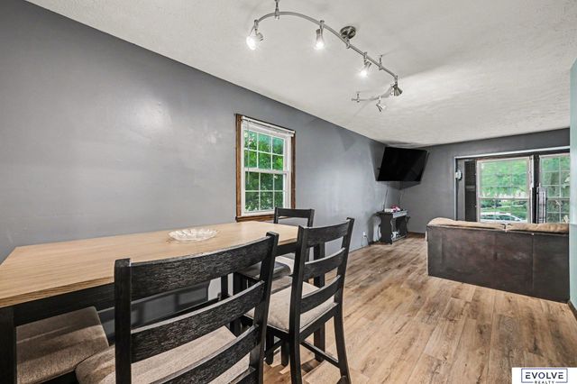 3302 Daniell Street, Bellevue, NE 68123