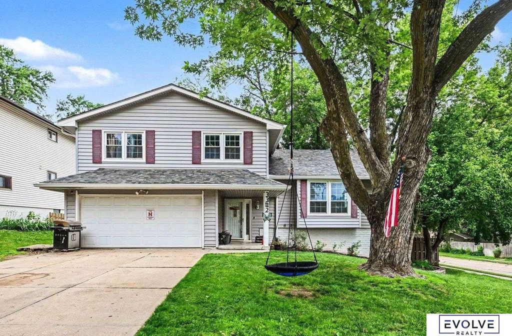 3302 Daniell Street, Bellevue, NE 68123