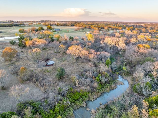 1874 County Road 3676, Springtown, TX 76082
