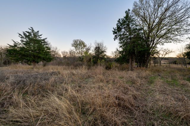 1874 County Road 3676, Springtown, TX 76082