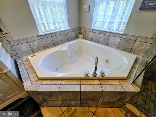 2465 WOODLAND CT, Chesapeake Beach, MD 20732