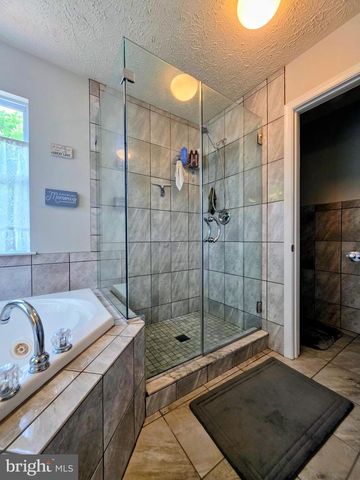 2465 WOODLAND CT, Chesapeake Beach, MD 20732
