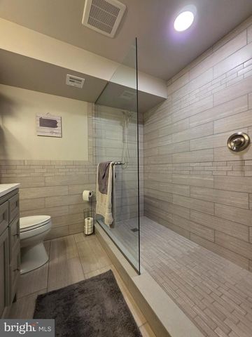 2465 WOODLAND CT, Chesapeake Beach, MD 20732