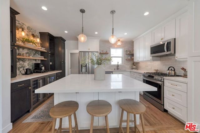 14333 Tiara Street, Van Nuys, CA 91401
