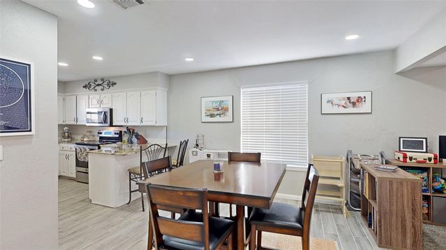 702 Middle Glen Drive, Garland, TX 75043