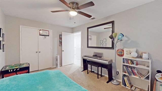 702 Middle Glen Drive, Garland, TX 75043