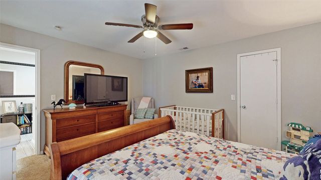 702 Middle Glen Drive, Garland, TX 75043