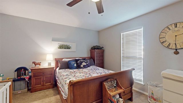 702 Middle Glen Drive, Garland, TX 75043