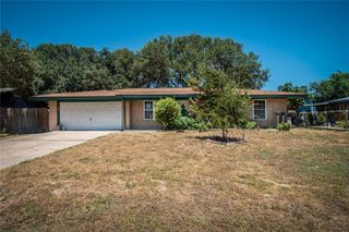 610 Bel Air Dr, Corpus Christi, TX 78418