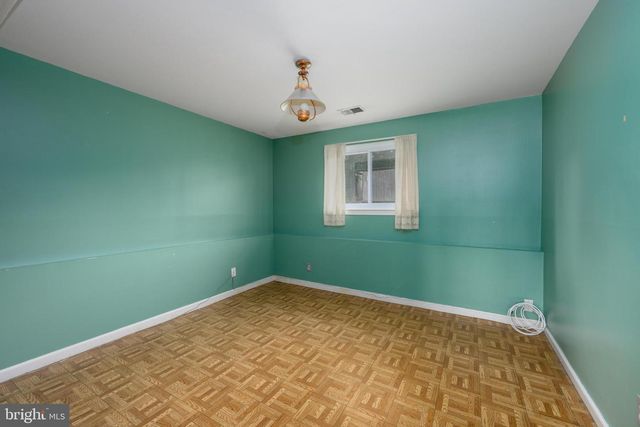 9 HEDGEROW CT, Oaklyn, NJ 08107