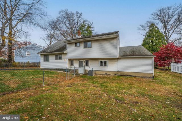 9 HEDGEROW CT, Oaklyn, NJ 08107