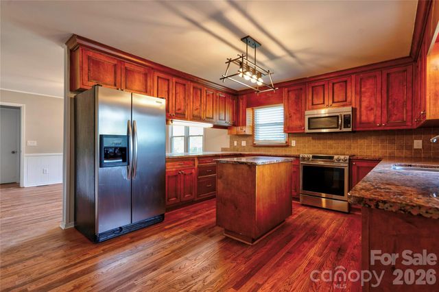 176 Knollwood Drive, Forest City, NC 28043