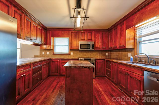 176 Knollwood Drive, Forest City, NC 28043