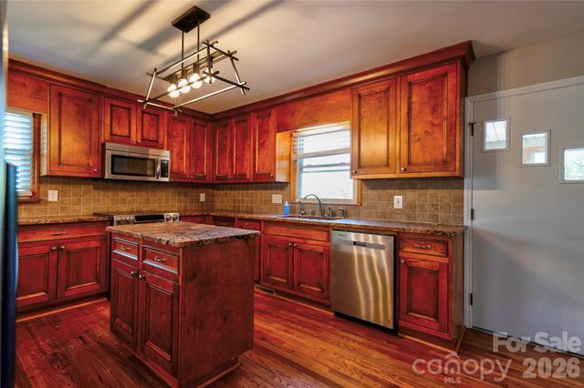 176 Knollwood Drive, Forest City, NC 28043