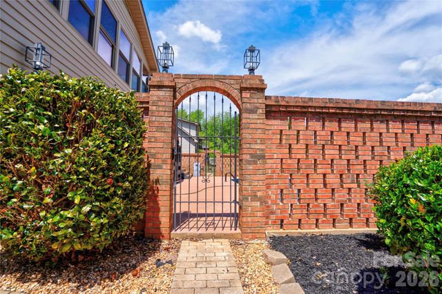 176 Knollwood Drive, Forest City, NC 28043