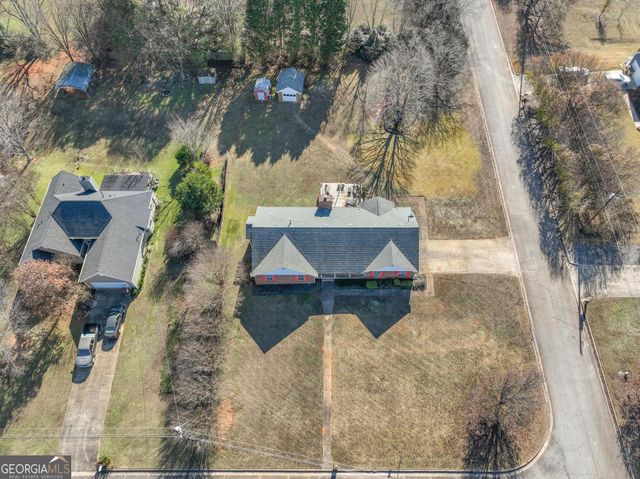 300 Jeremys Straight, Stockbridge, GA 30281