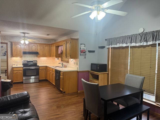 300 Jeremys Straight, Stockbridge, GA 30281