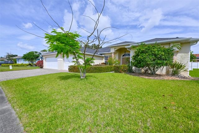 3822 CARDENAL AVENUE, Sun City Center, FL 33573