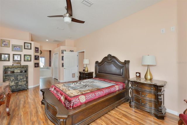 3822 CARDENAL AVENUE, Sun City Center, FL 33573