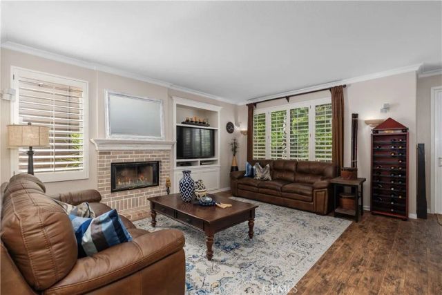 2573 Newman, Tustin, CA 92782