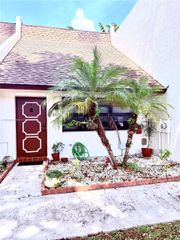 2111 N 14th Ave, Hollywood, FL 33020
