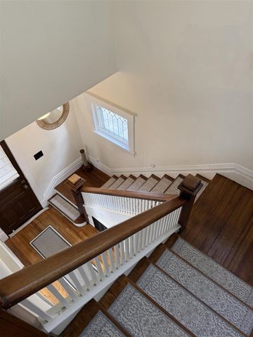 210 N Kalamazoo Avenue, Marshall, MI 49068