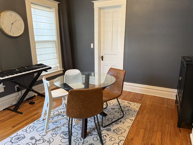 210 N Kalamazoo Avenue, Marshall, MI 49068