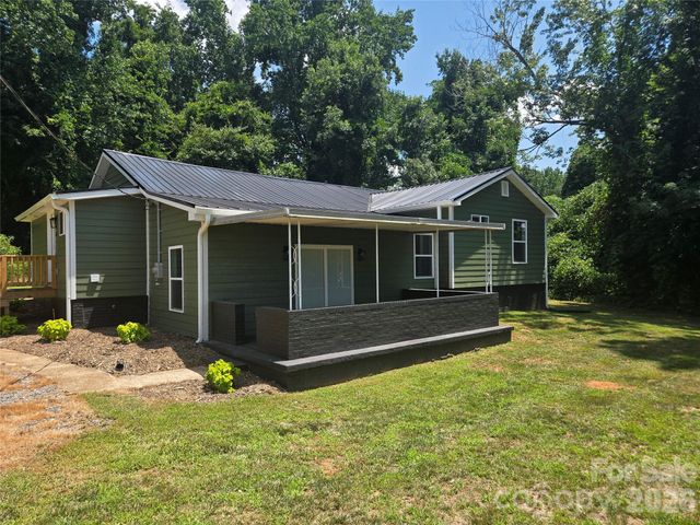 240 E Court Street, Rutherfordton, NC 28139