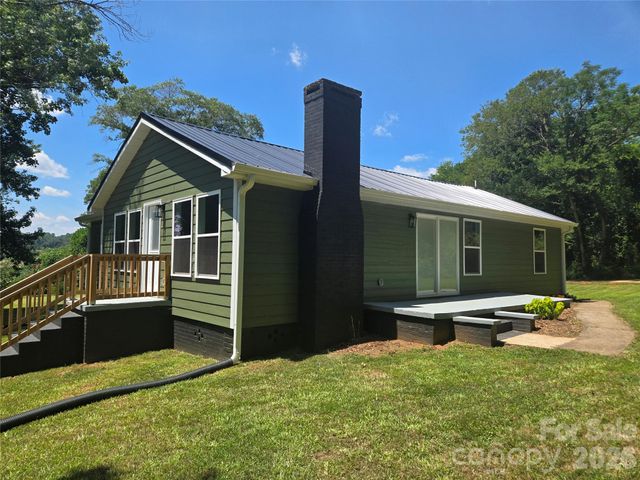 240 E Court Street, Rutherfordton, NC 28139