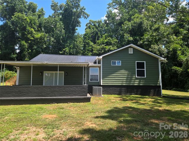 240 E Court Street, Rutherfordton, NC 28139