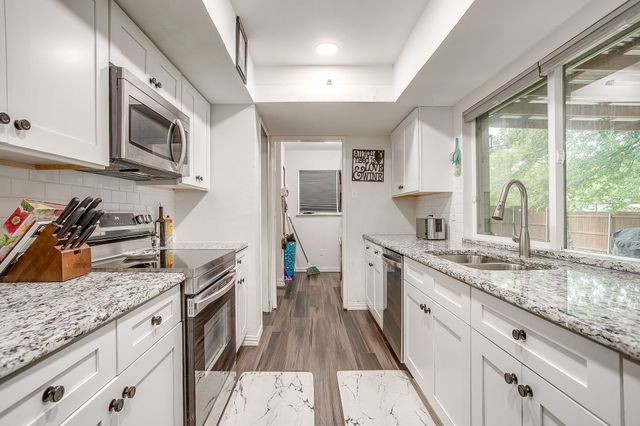 2909 Clover Valley Drive, Garland, TX 75043