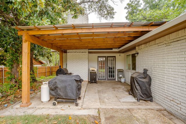 2909 Clover Valley Drive, Garland, TX 75043