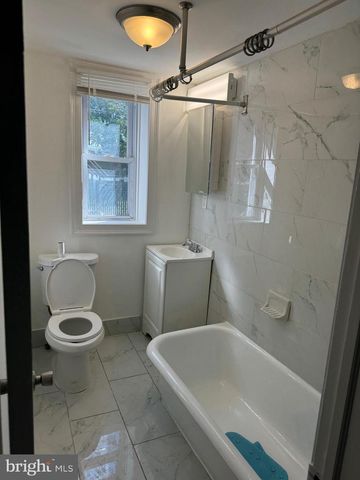 6024-28 LARCHWOOD AVE, Philadelphia, PA 19143