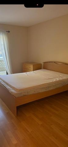 938 La Mesa Terrace E, Sunnyvale, CA 94086