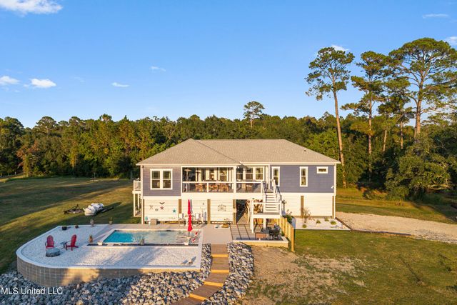 15520 Needle Street, Biloxi, MS 39532