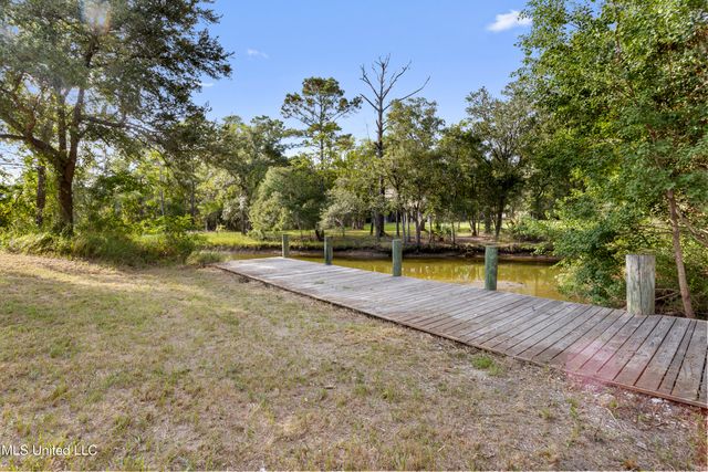 15520 Needle Street, Biloxi, MS 39532