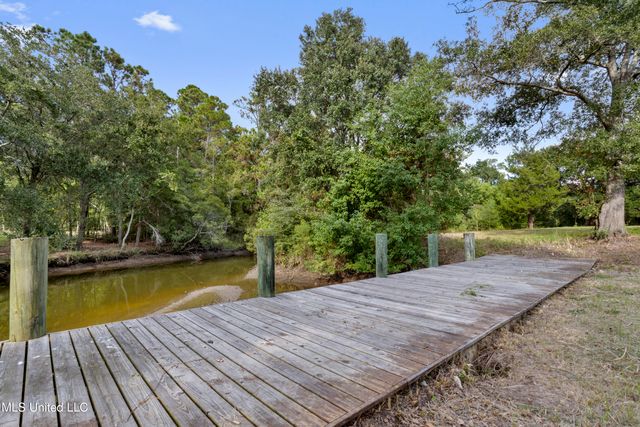 15520 Needle Street, Biloxi, MS 39532