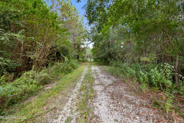 15520 Needle Street, Biloxi, MS 39532