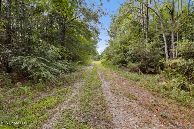 15520 Needle Street, Biloxi, MS 39532