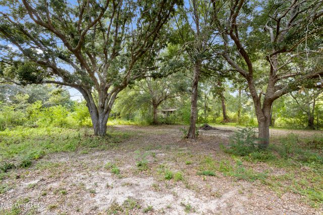 15520 Needle Street, Biloxi, MS 39532