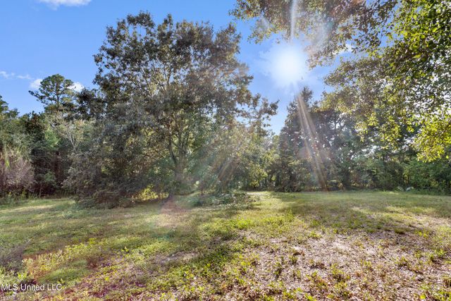 15520 Needle Street, Biloxi, MS 39532