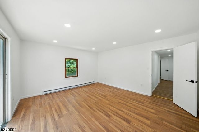 34 North St, Bloomsbury Boro, NJ 08804
