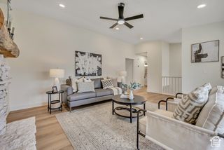 1492 E SANDY HILLS DR, Sandy, UT 84093