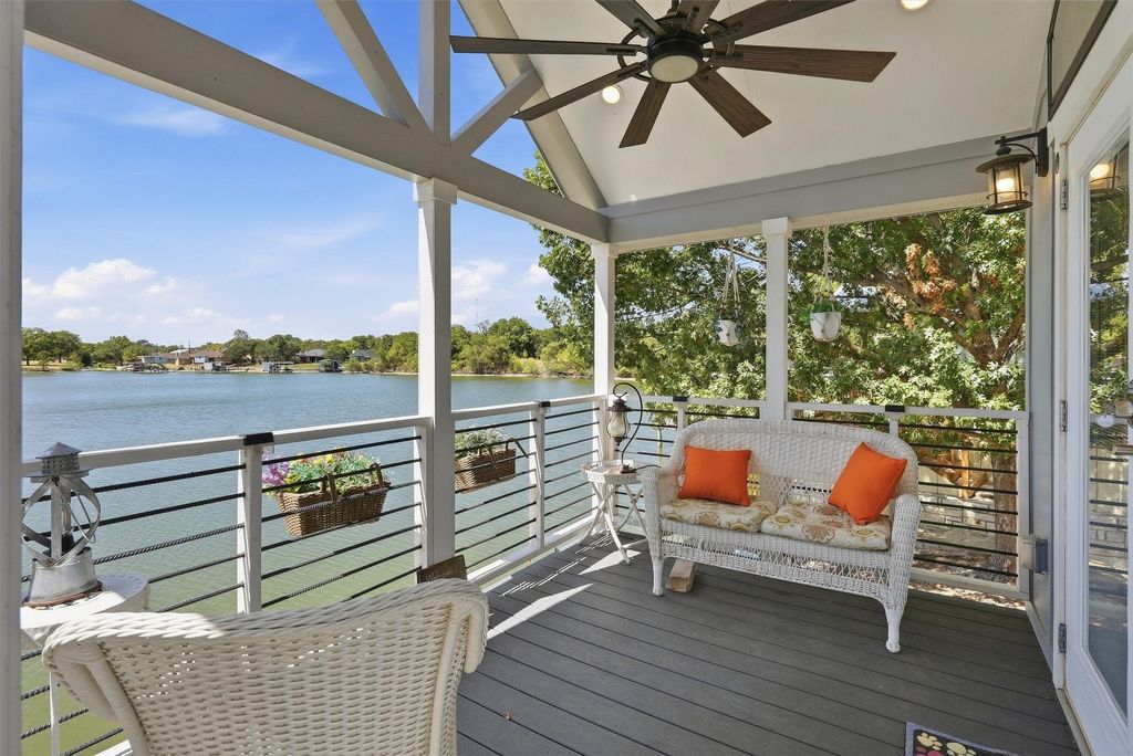 817 Brazos Harbor Circle, Granbury, TX 76048 — photo 4